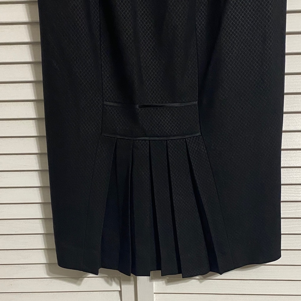 Bebe Vintage Black Pleated Skirt! - Picture 2 of 11